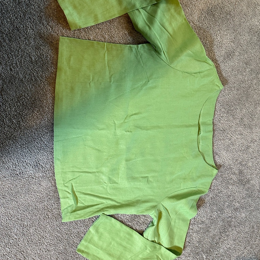 Green shirt 3/4 sleeve XL